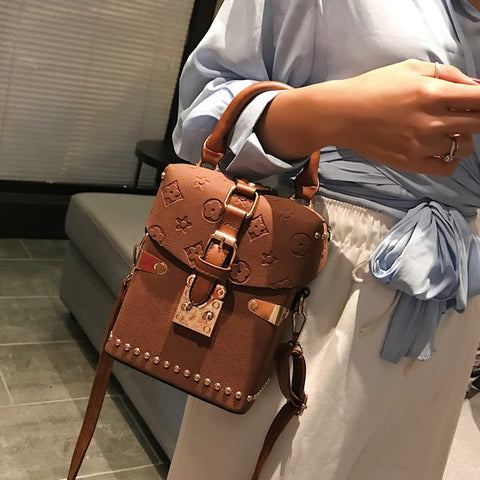 Rivet Handbags Box Package Square Bag Korean Version of the Wild Messenger Bag Square Mobile Messenger Bag C40