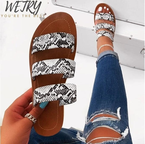 2019 Women Slippers Flip Flops Summer Women Crystal Diamond Bling Beach Slides Sandals Casual Shoes Slip On Slipper