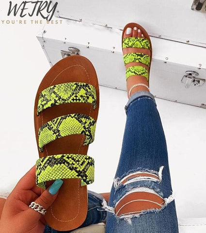 2019 Women Slippers Flip Flops Summer Women Crystal Diamond Bling Beach Slides Sandals Casual Shoes Slip On Slipper