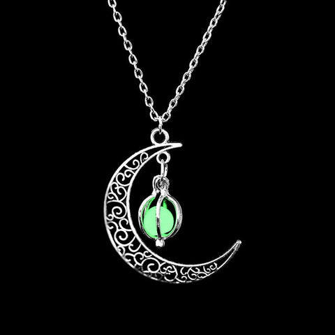 Glow In the Dark Pendant Necklaces For Women Silver Plated Chain Hollow Moon Luminous Necklaces Women Fashion Jewelry Necklaces