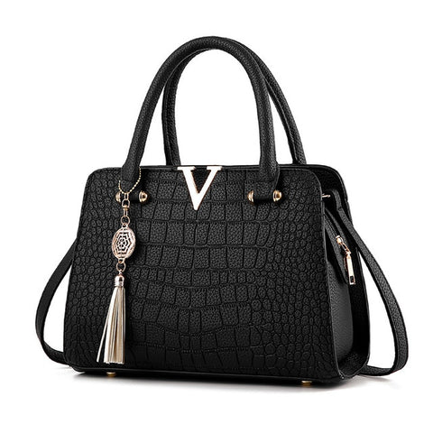 New Crocodile Pattern Women Bag Handbags Women Messenger Bags Crossbody Shoulder Bags Ladies Tassel Women Leather Handbags Hot