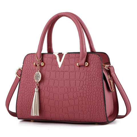 New Crocodile Pattern Women Bag Handbags Women Messenger Bags Crossbody Shoulder Bags Ladies Tassel Women Leather Handbags Hot