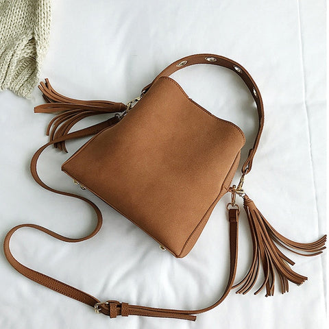 2019 Fashion Scrub Women Bucket Bag Vintage Tassel Messenger Bag High Quality Retro Shoulder Bag Simple Crossbody Bag Tote